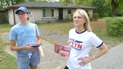 Aftyn Behn (r.) im Wahlkampf: Die junge Demokratin k&auml;mpft in Tennessee um einen Sitz im Repr&auml;sentantenhaus.