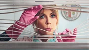 Die Putzkraft ermittelt: Kaitlin Olson als Morgan Gillory Die Putzkraft ermittelt: Kaitlin Olson als Morgan Gillory
