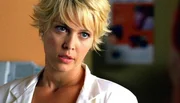In der Jackentasche des Mordopfers findet das CSI-Team die Visitenkarte der Frauen&auml;rztin Lori Winston (Alaina Huffman). Was hat sie mit dem brutalen Mord an einer jungen Frau zu tun?