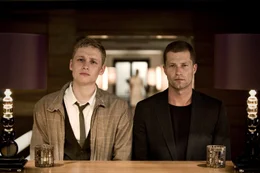 Das Ablichten von Stars und Sternchen ist ihr Beruf: Ludo (Til Schweiger, r.) und sein Fotograf Moritz (Matthias Schweigh&ouml;fer, l.) sind t&auml;glich auf der Jagd nach spannenden Geschichten und Fotos der Sch&ouml;nen und Reichen ...