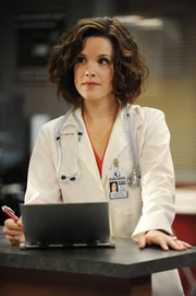 Callies Vorgesetzte Dr. Miranda Buckley (Kayla Mae Maloney) schikaniert Callie, wo sie nur kann. Was hat sie gegen ihre neue Mitarbeiterin?