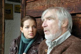 Premiere: "Das Geheimnis des K&ouml;nigssees". Im Bild: Marla (Yvonne Catterfeld) sieht Anton Brettschneider (J&uuml;rgen Goslar) zum ersten mal.