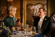 Professor Jasper Tempest (Ben Miller, r.) und Dr. Helena Goldberg (Juliet Stevenson, l.).