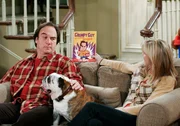 L-R: Jim (Jim Belushi). und Cheryl (Courtney Thorne-Smith)