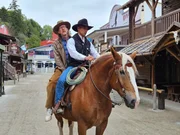 Geschmackstest absolviert, Uke Bosse ist bereit f&uuml;r die Reise von "Pullman City" zur Weber Grill Academy.