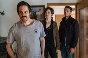 Judith (Christina Hecke, M.) und Freddy (Robin Sondermann, r.) haben einige Fragen an Eric Bartell (Nico Rogner, l.), den Freund der Ermordeten. Hat er etwas mit ihrem Tod zu tun? Judith (Christina Hecke, M.) und Freddy (Robin Sondermann, r.) haben einige Fragen an Eric Bartell (Nico Rogner, l.), den Freund der Ermordeten. Hat er etwas mit ihrem Tod zu tun?