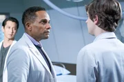 (v.li.): Hill Harper (Dr. Marcus Andrews), Freddie Highmore (Dr. Shaun Murphy).