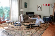 Raus aus dem &ouml;den Alltag: Michel (Bruno Podalyd&egrave;s) entdeckt die befreiende Kraft des Paddelns.