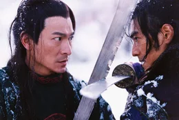 Zwischen den beiden Polizisten Leo (Andy Lau, l.) und Jin (Takashi Kaneshiro, r.) entbrennt ein Kampf auf Leben und Tod ...