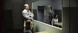 Stasi-Oberstleutnant Anton Grubitz (Ulrich Tukur) beobachtet das Verh&ouml;r von Christa-Maria Sieland (Martina Gedeck).