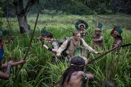 Jack Fawcett (Tom Holland, l.); Percy Fawcett (Charlie Hunnam, r.)