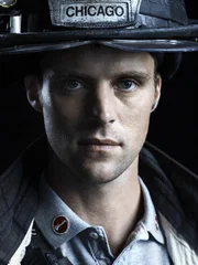 Matthew Casey (Jesse Spencer).