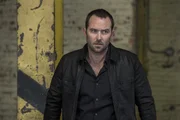 Kurt Weller (Sullivan Stapleton).