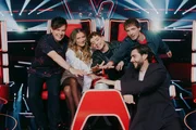 (v.l.n.r.) Michael Patrick Kelly; Leony; HE/RO; Alvaro Soler (v.l.n.r.) Michael Patrick Kelly; Leony; HE/RO; Alvaro Soler
