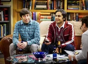 W&auml;hrend Howard (Simon Helberg) ein Geheimnis von Sheldon l&uuml;ftet, wird Raj (Kunal Nayyar) von Bernadette beauftragt, zu recherchieren, ob ihr Job gef&auml;hrdet ist ...