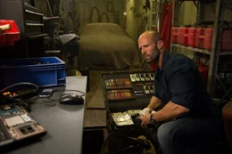 Arthur Bishop (Jason Statham)