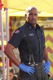 Robert Sullivan (Boris Kodjoe). Robert Sullivan (Boris Kodjoe).
