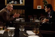 L-R: Jay Pritchett (Ed O'Neill) und Phil Dunphy (Ty Burrell)