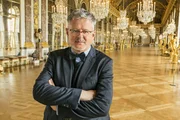 Sir Christopher Clark im Spiegelsaal von Schloss Versailles.