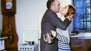 Pierre (Michel Piccoli) und Lucienne (St&eacute;phane Audran) k&ouml;nnen nicht voneinander lassen.