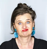 Nini Hölzl . Nini Hölzl .