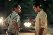 V.l.: Joe Leaphorn (Zahn McClarnon) und Jim Chee (Kiowa Gordon).