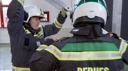 Karl Hohenlohe bei einer Feuerwehr&uuml;bung.