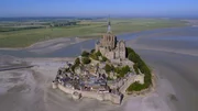 Der Klosterberg Mont-Saint-Michel in der franz&ouml;sischen Normandie wird auch &bdquo;La Merveille&ldquo;, "das Wunder", genannt.