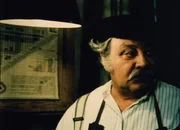 Meister Eder (Gustl Bayrhammer). Meister Eder (Gustl Bayrhammer).