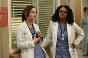 Wissen nicht, wie es im Seattle Grace weitergeht: Stephanie (Jerrika Hinton, r.) und Jo (Camilla Luddington, l.) ...