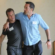 Scott Caan als Danny "Danno" Williams (l.) und Alex O'Loughlin als Steve McGarrett (r.)