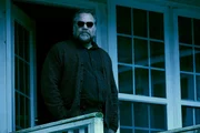 Burke (Vincent D'Onofrio)