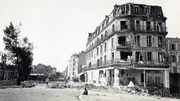 Ruinen in der Grande Rue in Asnières-sur-Seine nach Beginn der Beschießung von Paris durch die deutsche Belagerungsarmee am 27. Dezember 1870. Ruinen in der Grande Rue in Asnières-sur-Seine nach Beginn der Beschießung von Paris durch die deutsche Belagerungsarmee am 27. Dezember 1870.