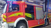 Fahrer eines Feuerwehrautos Fahrer eines Feuerwehrautos