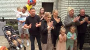 Familie Wollny feiert den Geburtstag der Zwillinge Emory und Casey.