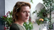 Gastronomin Ricarda Gasser (Franziska Weisz) trauert um ihren ermordeten Ehemann. Gastronomin Ricarda Gasser (Franziska Weisz) trauert um ihren ermordeten Ehemann.