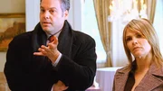 Goren (Vincent D'Onofrio) und Eames (Kathryn Erbe) ermitteln: Wer hat die junge Frau, das Mitglied einer reichen Familie, und ihren Yogalehrer umgebracht?