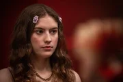 Zoe McCann (Isabelle Connolly) wurde das Opfer einer mysteriösen Entführung. Nun hat sie Angst, dass sie noch immer verfolgt wird, und wendet sich Hilfe suchend an Harry und Fergus. Zoe McCann (Isabelle Connolly) wurde das Opfer einer mysteriösen Entführung. Nun hat sie Angst, dass sie noch immer verfolgt wird, und wendet sich Hilfe suchend an Harry und Fergus.