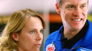 Astronaut Commander Luke Nelson (Tate Donovan) und seine Frau Edie (Amy Ryan) erhalten schlechte Nachrichten: Eine Kollegin, die ihn ins All begleiten sollte, wurde tot aufgefunden.  Die Verwendung des sendungsbezogenen Materials ist nur mit dem Hinweis und Verlinkung auf TVNOW gestattet.