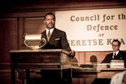 Im Londoner Exil prangert Seretse Khama (David Oyelowo) das Verhalten der britischen Regierung ihm gegen&uuml;ber an.