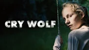 Key Visual Sendereihenbild mit Typo zu "Cry Wolf". Holly (Flora Ofelia Hofmann Lindahl) in der preisgekr&ouml;nten Dramaserie von Maja Jul Larsen.