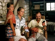 Fabienne (Liv Ullmann) und ihre Tochter Mich&egrave;lle (Yannick Delulle) hoffen, dass der nach einem Bauchschuss verblutende Gangster Captain Ross (James Mason) nicht stirbt, denn ihr Leben h&auml;ngt von ihm ab.