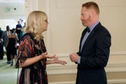 L-R: DeDe Pritchett (Shelley Long), Mitchell Pritchett (Jesse Tyler Ferguson)