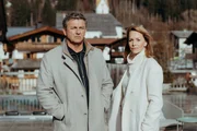 Nach f&uuml;nf Jahren taucht Franziska Hochstetter (Simone Hanselmann) wieder im Leben von Dr. Martin Gruber (Hans Sigl) auf.