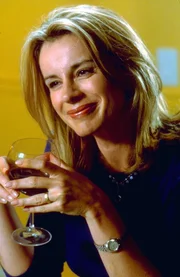 Der Anwalt Lou Pratt wird ermordet. Im Bild: Maria Del Mar (Monica Waters).