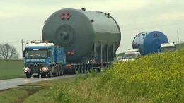 100 Kilometer muss die die Transport-Crew in nur vier Tagen bew&auml;ltigen.