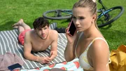 Lilly (Julia Willecke) hatte sich den Ausflug mit ihrem Freund Alfie (Valentin Oppermann) entspannter vorgestellt.
