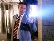 Gelingt es Detective Robert Goren (Vincent D'Onofrio), seine verschwundene Kollegin wiederzufinden? Gelingt es Detective Robert Goren (Vincent D'Onofrio), seine verschwundene Kollegin wiederzufinden?