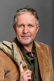 Paul Kemp (Harald Krassnitzer)