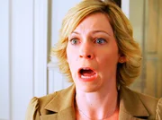 Da Charlene (Missy Crider) sich zum Zeitpunkt des Mordes in einem Wellness-Hotel aufhielt, kommt auch sie als T&auml;terin nicht in Frage. Warum ist sie dann so nerv&ouml;s?